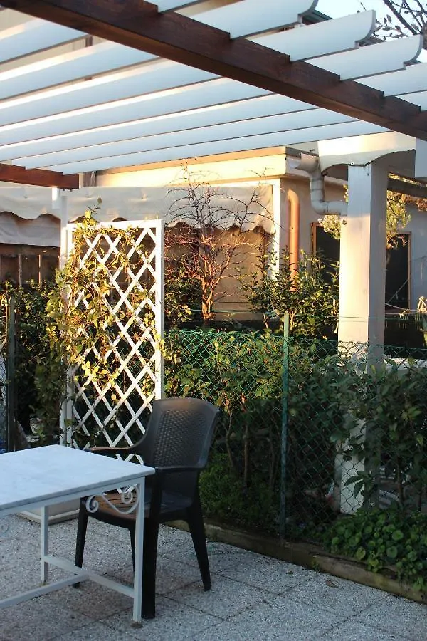 Al Garden Bed and Breakfast Ravenna Italia